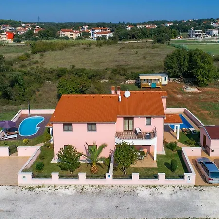 Mary Holiday home *