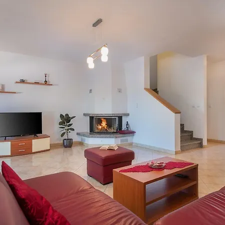 Ferienhaus Mary Ližnjan